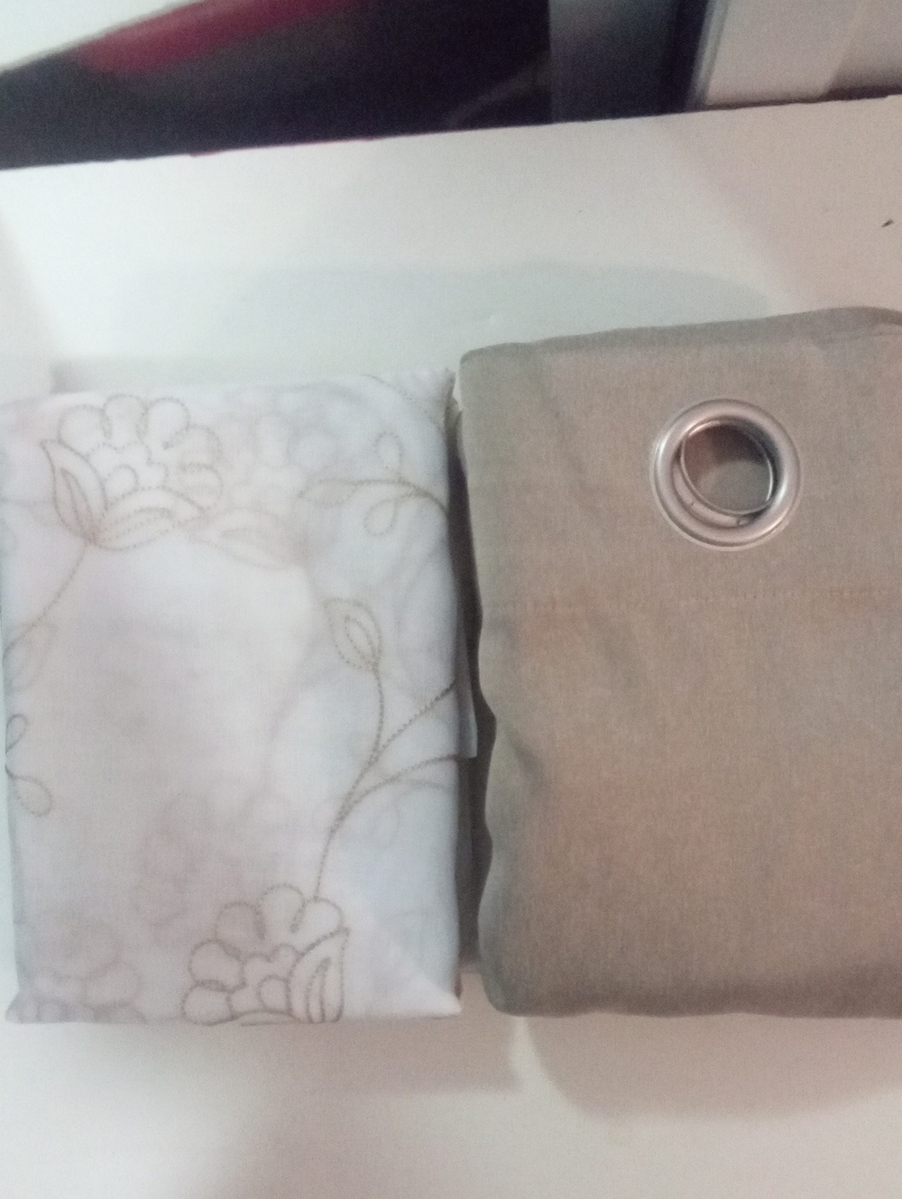 Sun Zero Beige Grommet Curtain Panel with White Floral Sheer 4 Panels NWT $110